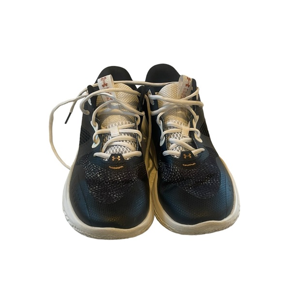 Under Armour. Sz 9.5 Women. Athletic Shoes/Trainers/Sneakers. Great condition - Picture 2 of 13